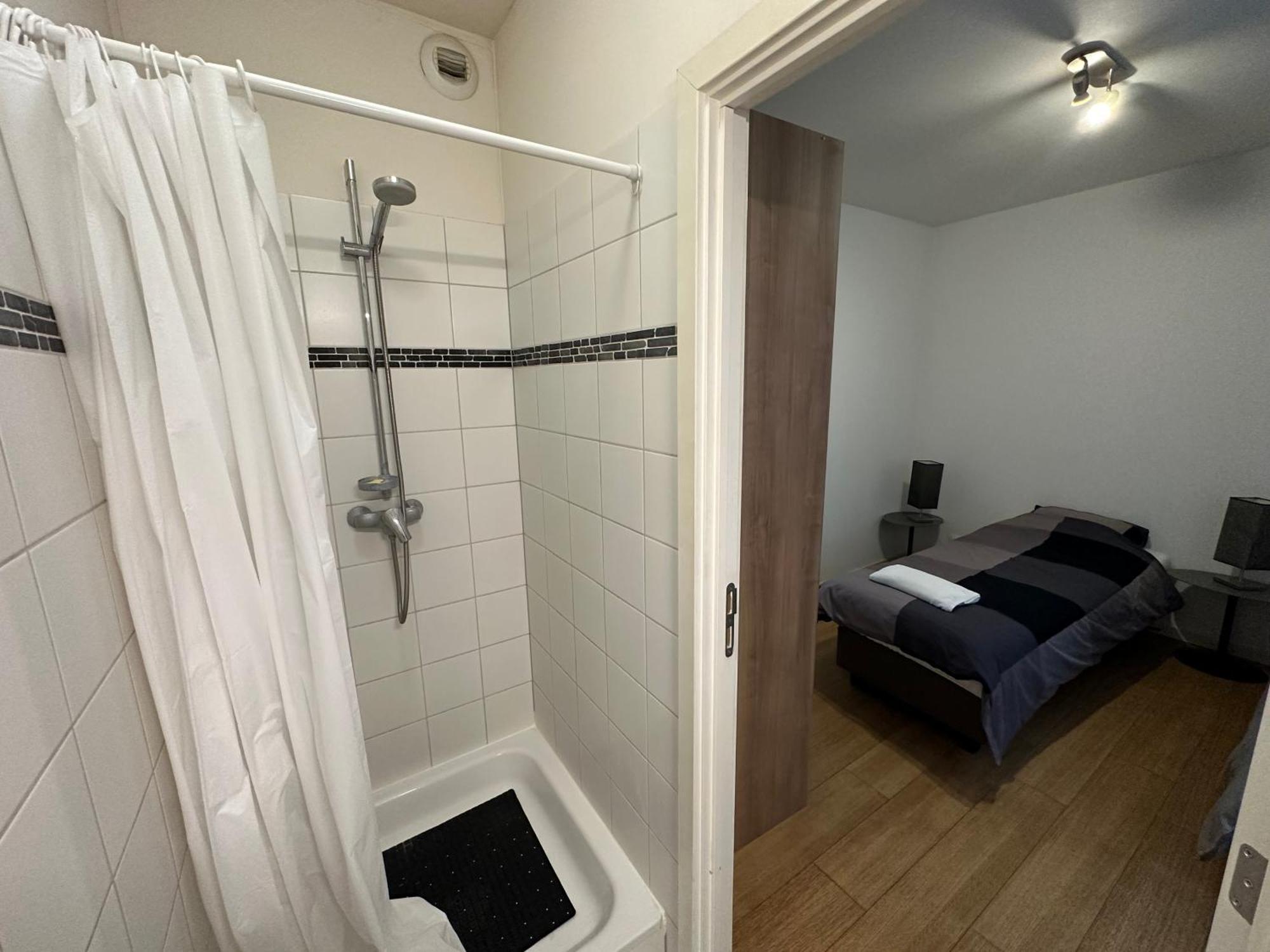 3 Bedroom Apartment In City Center With Balcony View بروكسل المظهر الخارجي الصورة